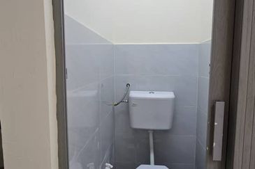 End Lota @ Lorong xx, Jalan 9/X, Taman Air Biru 81700 Pasir Gudang