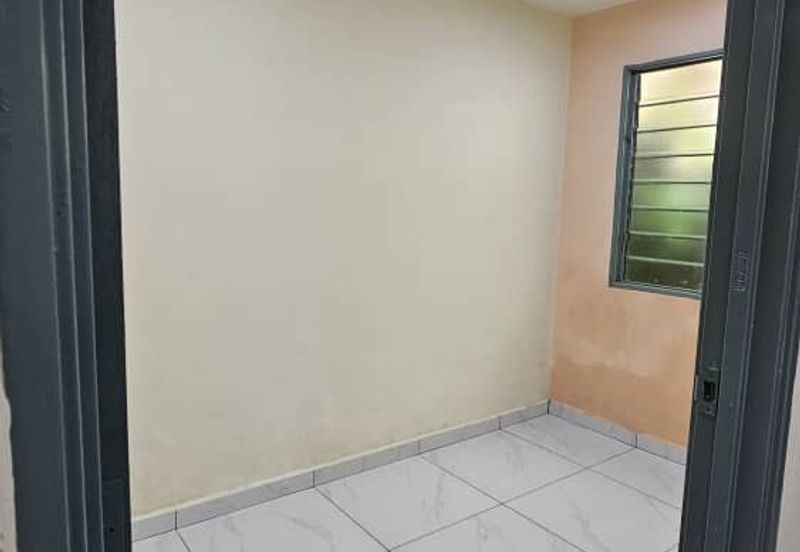 End Lota @ Lorong xx, Jalan 9/X, Taman Air Biru 81700 Pasir Gudang