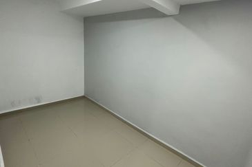 Fully Renovated @ Jalan Rotan Sega, Plentong, Masai