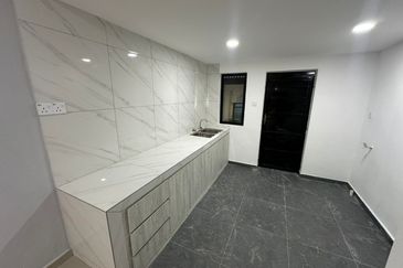 Fully Renovated @ Jalan Rotan Sega, Plentong, Masai