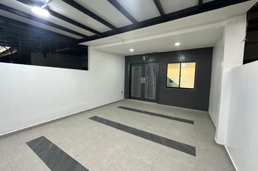 Fully Renovated @ Jalan Rotan Sega, Plentong, Masai