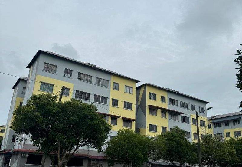 Flat Taman Megah, Pontian, Johor