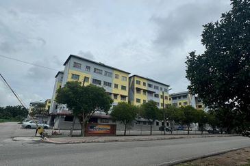 Flat Taman Megah, Pontian, Johor