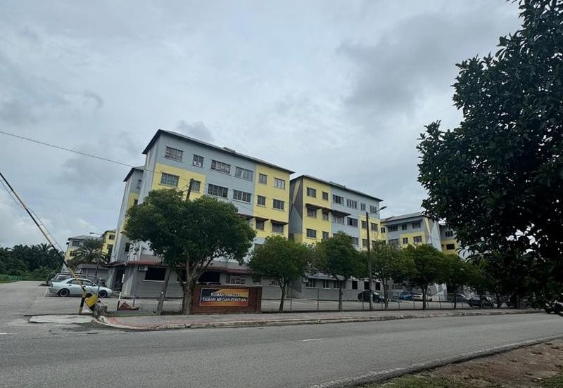Flat Taman Megah, Pontian, Johor