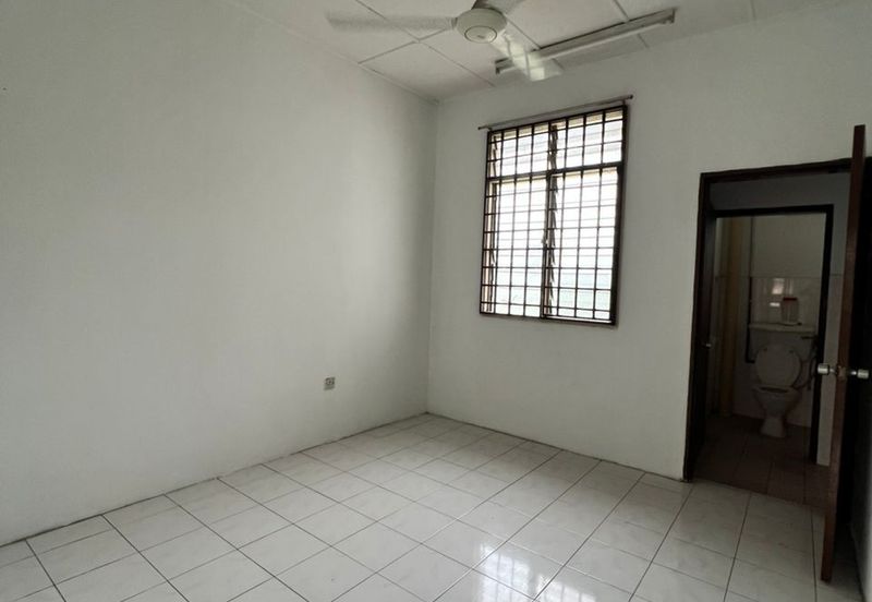 Jalan Sri Putri 12/3, Taman Putri Kulai, Kulai, Johor