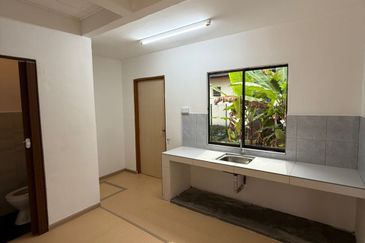 Jalan Kaloi, Taman Pasir Putih, Pasir Gudang