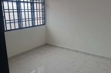 Jalan Rekamas 3/xx, Taman Rekamas 3, Simpang Renggam