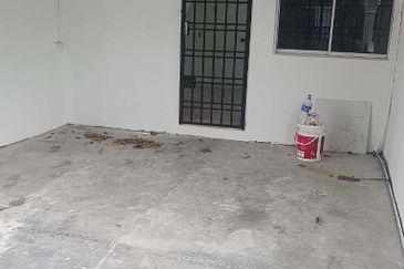 Jalan Rekamas 3/xx, Taman Rekamas 3, Simpang Renggam