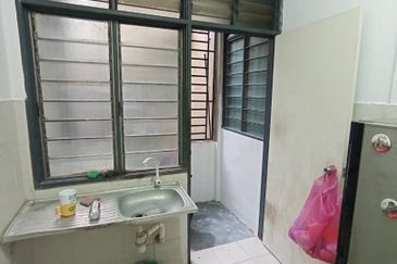 Flat Jalan Impian Indah 1, Taman Impian Indah Pontian