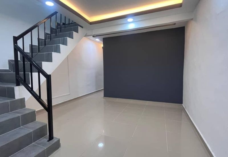 Unblock View @ Jalan Satria 9, Taman Titiwangsa, Kluang, Johor