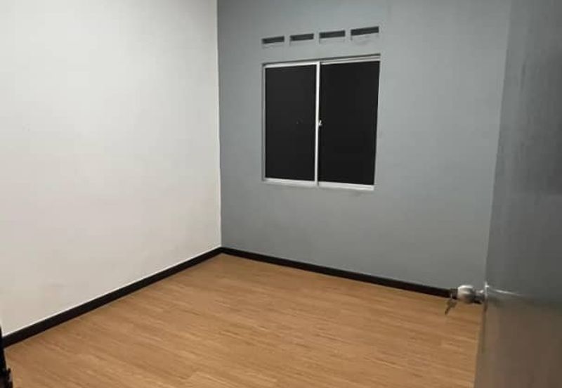 Unblock View @ Jalan Satria 9, Taman Titiwangsa, Kluang, Johor