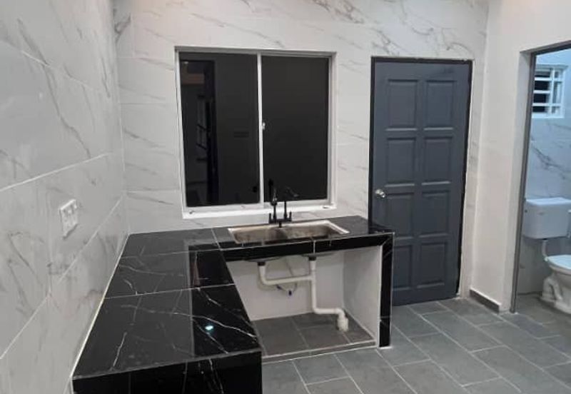 Unblock View @ Jalan Satria 9, Taman Titiwangsa, Kluang, Johor