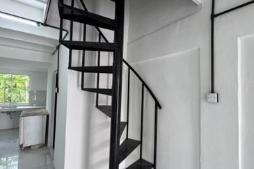 End Lot @ Jalan Kemboja, Taman Plentong Baru, Masai