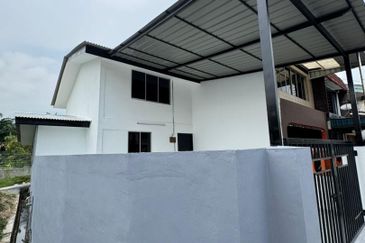 End Lot @ Jalan Kemboja, Taman Plentong Baru, Masai