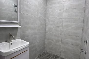 End Lot @ Jalan Kemboja, Taman Plentong Baru, Masai