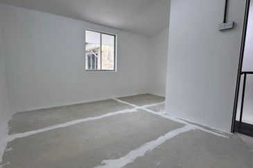 End Lot @ Jalan Kemboja, Taman Plentong Baru, Masai