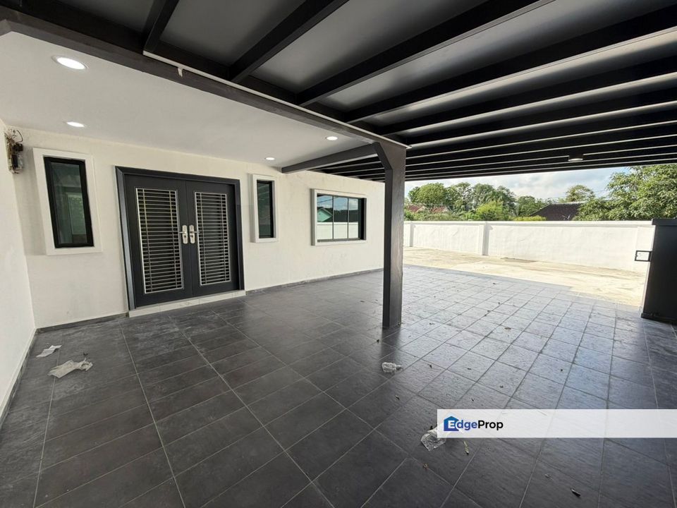 Corner Lot @ Jalan Bunga Kekwa, Taman Masai, Johor, Masai