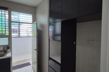 P'residen, Bandar Baru Permas Jaya