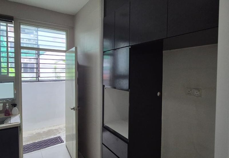 P'residen, Bandar Baru Permas Jaya