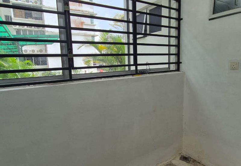 P'residen, Bandar Baru Permas Jaya