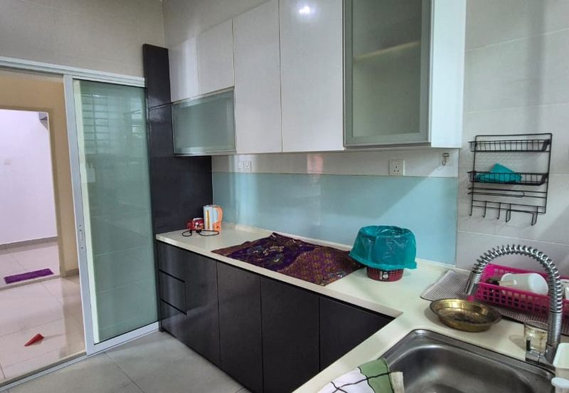 P'residen, Bandar Baru Permas Jaya