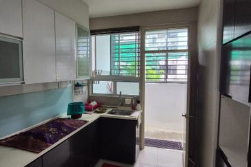 P'residen, Bandar Baru Permas Jaya