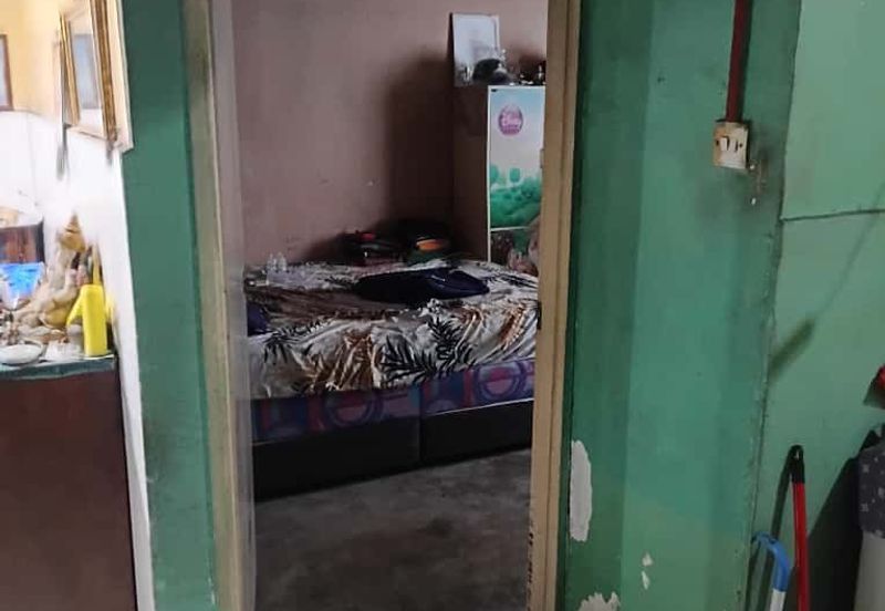 Jalan Canggung, Taman Pasir Putih , Pasir Gudang