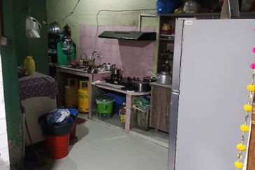 Jalan Canggung, Taman Pasir Putih , Pasir Gudang