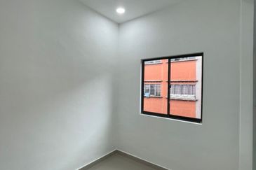 Taman Pulai Utama Flat