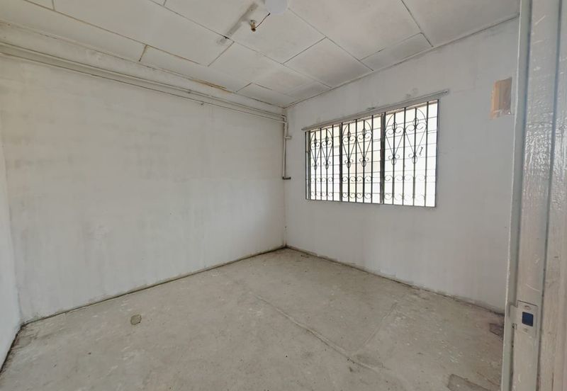 Corner Lot, Level 5 @ Flat Taman Cempaka, Tampoi 