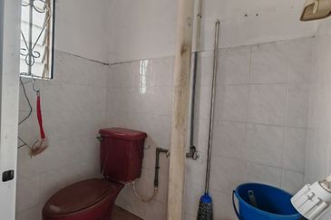 Corner Lot, Level 5 @ Flat Taman Cempaka, Tampoi 