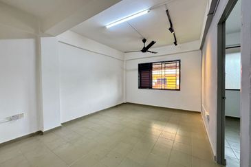 Flat Temenggong, Bandar Indahpura