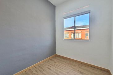 Taman Pulai Utama Flat