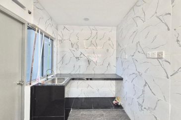 Taman Pulai Utama Flat