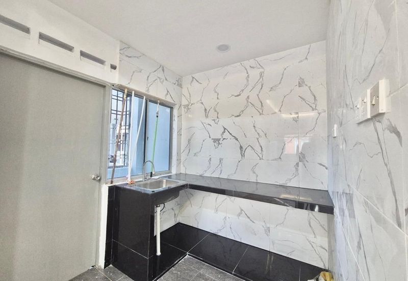 Taman Pulai Utama Flat