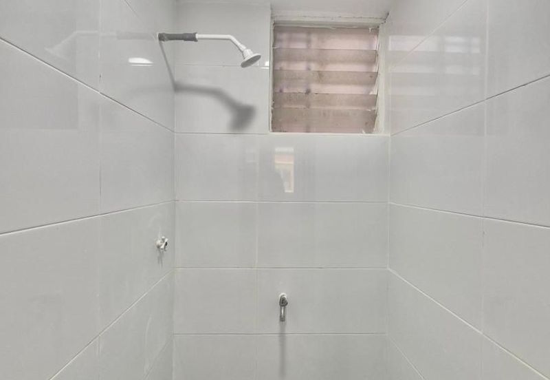 Taman Pulai Utama Flat