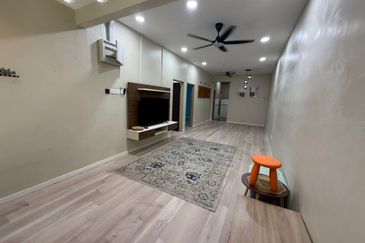 Unblock View @ Jalan Riang, Taman Nusa Damai, Pasir Gudang