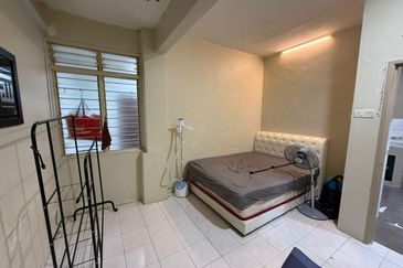 Unblock View @ Jalan Riang, Taman Nusa Damai, Pasir Gudang