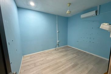 Unblock View @ Jalan Riang, Taman Nusa Damai, Pasir Gudang