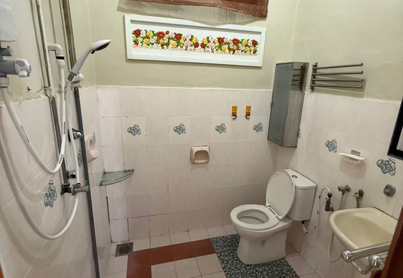 Unblock View @ Jalan Riang, Taman Nusa Damai, Pasir Gudang