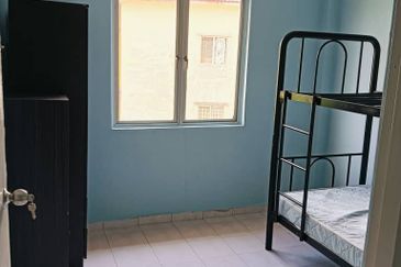 Sri Intan (Bandar Seri Alam)