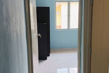 Sri Intan (Bandar Seri Alam)