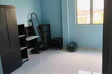 Sri Intan (Bandar Seri Alam)