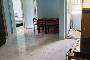 Sri Intan (Bandar Seri Alam)