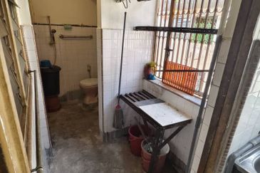 Flat Taman Ungku Tun Aminah