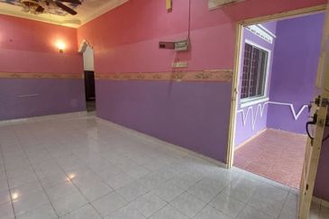 Jalan Santalia , Taman Flora Heights, Pasir Gudang