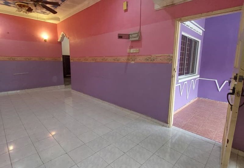 Jalan Santalia , Taman Flora Heights, Pasir Gudang