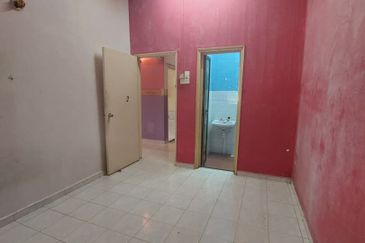 Jalan Santalia , Taman Flora Heights, Pasir Gudang