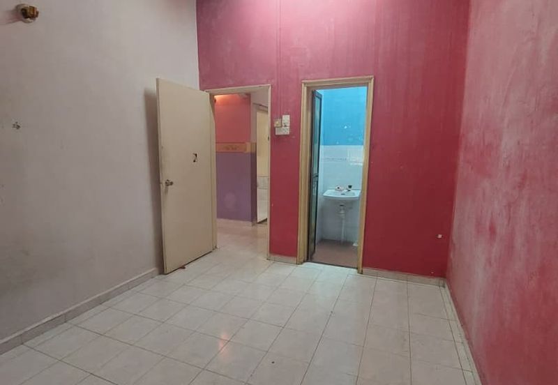 Jalan Santalia , Taman Flora Heights, Pasir Gudang