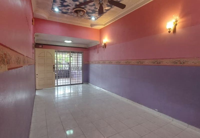 Jalan Santalia , Taman Flora Heights, Pasir Gudang